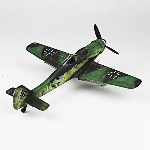 1/32 Focke-Wulf 190 D Hazır Uçak Maketi - Görsel 4