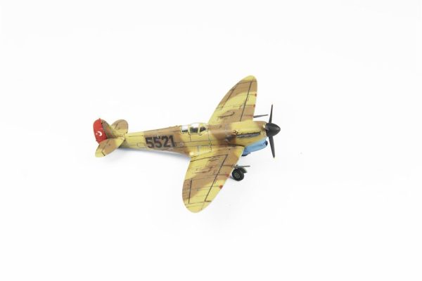1/72 Spitfire Mk.V Hazır Uçak Maketi - Görsel 6