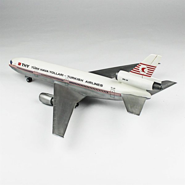 1/144 DC-10 Hazır Uçak Maketi - Görsel 3