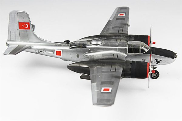 1/48 A-26B Invader Hazır Uçak Maketi - Görsel 6