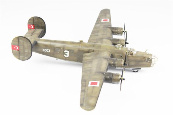 1/72 B-24D Liberator Hazır Uçak Maketi - Görsel 7