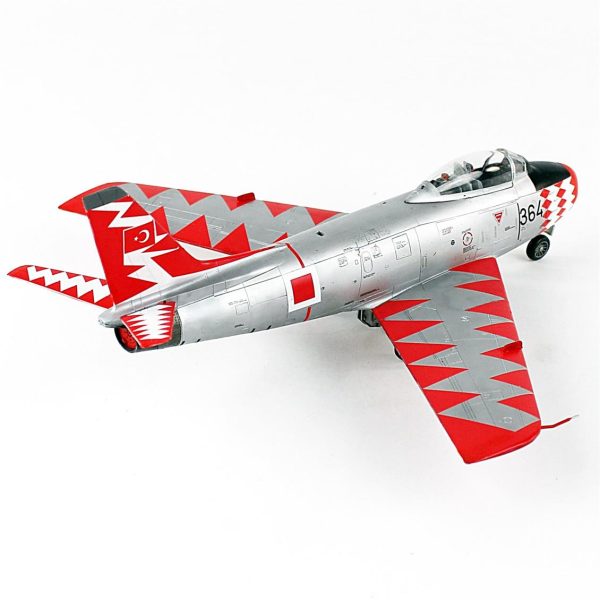 1/48 F-86E Sabre (Yarasalar) Hazır Savaş Uçağı Modeli - Görsel 4