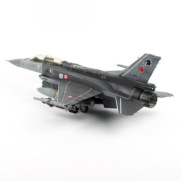 F-16D Savaşan ŞahinYarasa Filo Akrilik Camekanlı Hazır Uçak Modeli - Görsel 2