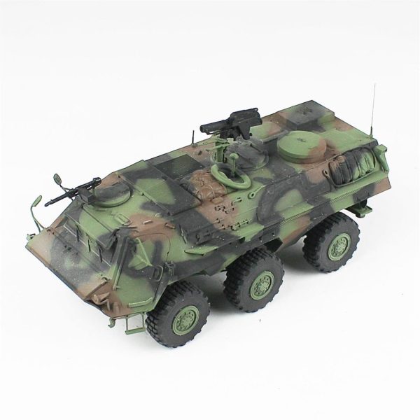 1/35 Fuchs Revell Hazır Tank Maketi - Görsel 2