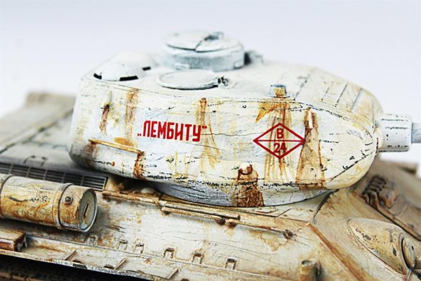 1/35 T-34/85 Tamiya Hazır Tank Maketi - Görsel 8
