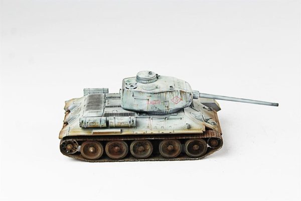 1/35 T-34/85 Tamiya Hazır Tank Maketi - Görsel 7