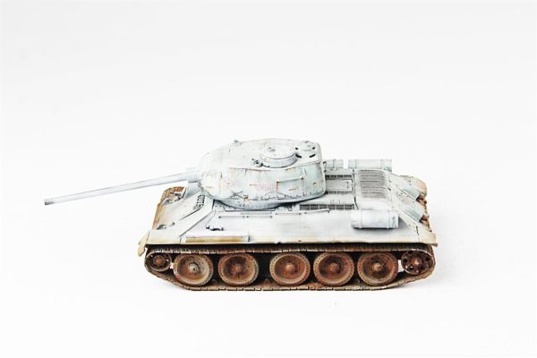1/35 T-34/85 Tamiya Hazır Tank Maketi - Görsel 6