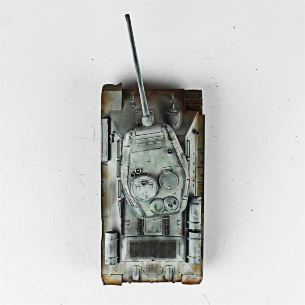 1/35 T-34/85 Tamiya Hazır Tank Maketi - Görsel 5