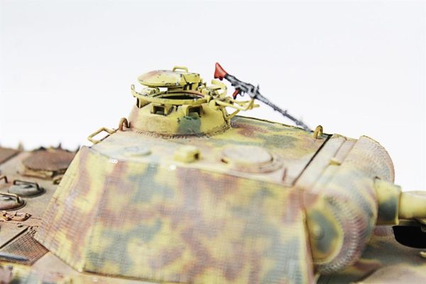 1/35 Panther Tamiya Hazır Tank Maketi - Görsel 6