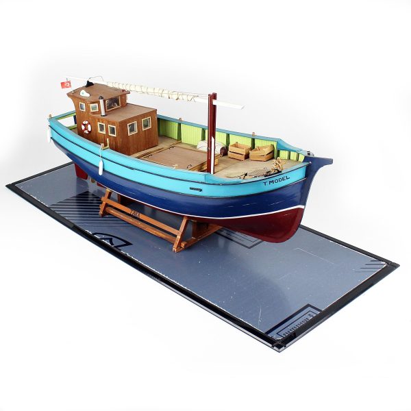70 cm. Karadeniz Takası Hazır Camekanlı Ahşap Gemi Modeli