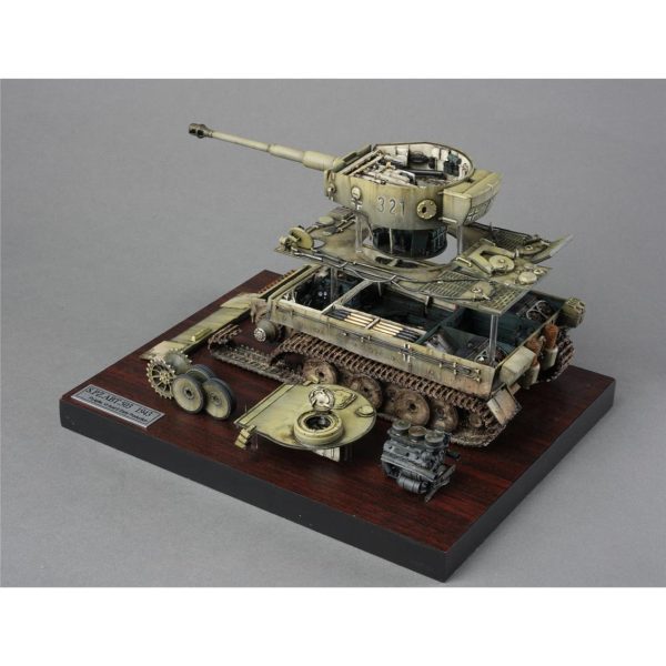 1/35 Tiger I Erken Dönem Tankı İç Detaylı Maketi, RFM Model 5003 - Görsel 4