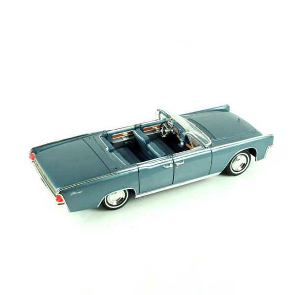 1/18 1961 Lincoln Continantal Dark Blue Diecast Araba, Road Signature 20088 - Görsel 2