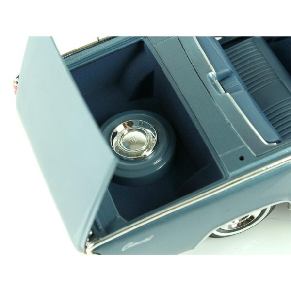 1/18 1961 Lincoln Continantal Dark Blue Diecast Araba, Road Signature 20088 - Görsel 4