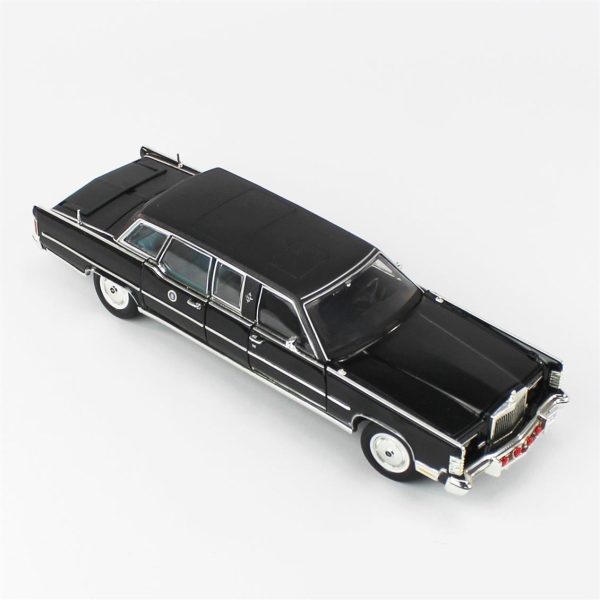 1/24 1972 Lincoln Continental Reagan Car Black Diecast Araba, Road Signature 24068 - Görsel 2