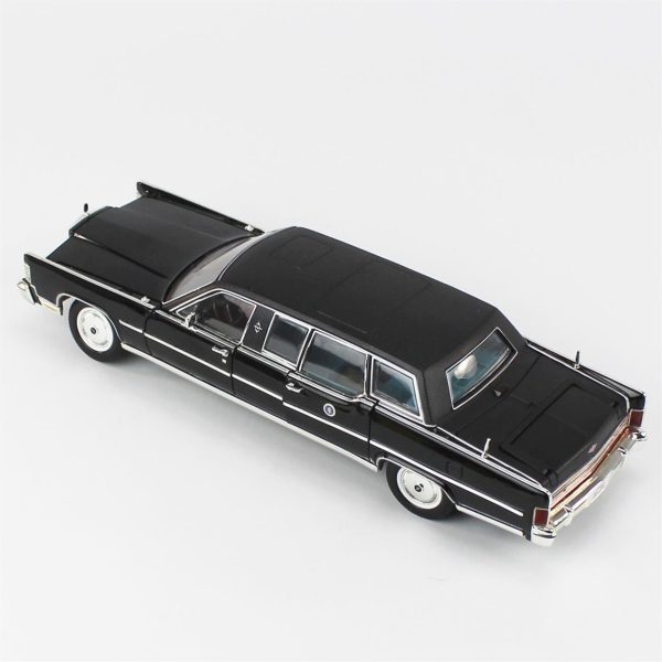 1/24 1972 Lincoln Continental Reagan Car Black Diecast Araba, Road Signature 24068 - Görsel 3