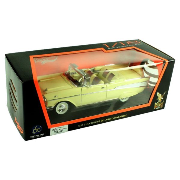 1/18 1957 Chevrolet Belair Cream Diecast Araba, Road Signature 92108 - Görsel 5