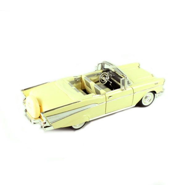 1/18 1957 Chevrolet Belair Cream Diecast Araba, Road Signature 92108 - Görsel 2