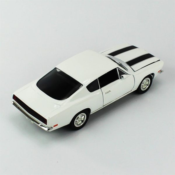 1/18 1969 Plymouth Barracuda White Diecast Araba, Road Signature 92179 - Görsel 4