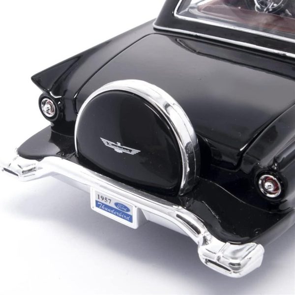 1/18 1958 Ford Thunderbird Black Diecast Araba, Road Signature 92358 - Görsel 6