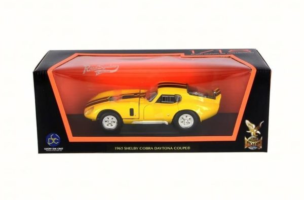 1/18 1965 Shelby Cobra Daytone Coupe Yellow Diecast Araba, Road Signature 92408 - Görsel 5