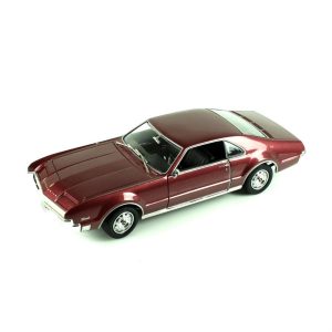 1/18 1966 Oldsmobile Toronado Burgundy Diecast Araba, Road Signature 92718