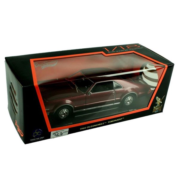 1/18 1966 Oldsmobile Toronado Burgundy Diecast Araba, Road Signature 92718 - Görsel 6