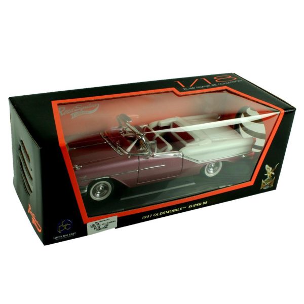 1/18 1957 Oldsmobile Super 88 Purple Diecast Araba, Road Signature 92758 - Görsel 4