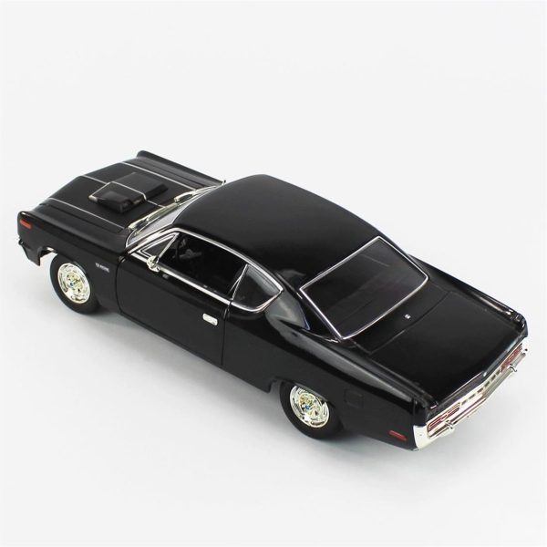 1/18 1970 AMC Rebel Black Diecast Araba, Road Signature 92778 - Görsel 3