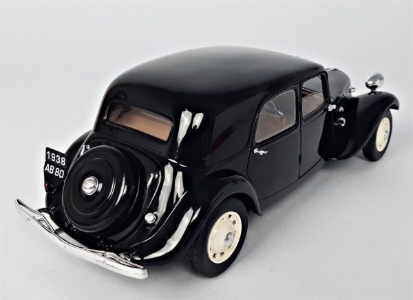 1/18 1937 Citroën Traction 11CV Siyah Diecast Araba, Solido 1800903 - Görsel 3
