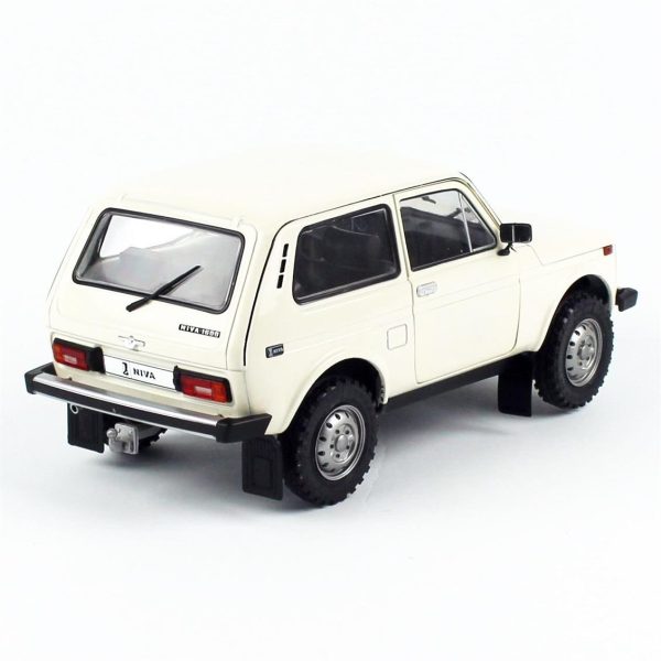 1/18 1980 Lada Niva Krem Beyaz Diecast Araba, Solido 1807301 - Görsel 4