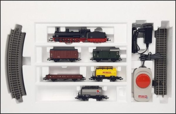 Starter Set Steam Locomotive G7.1 With 5 Freight Cars Dr A-Track W. Railbed, Piko 57123 - Görsel 2
