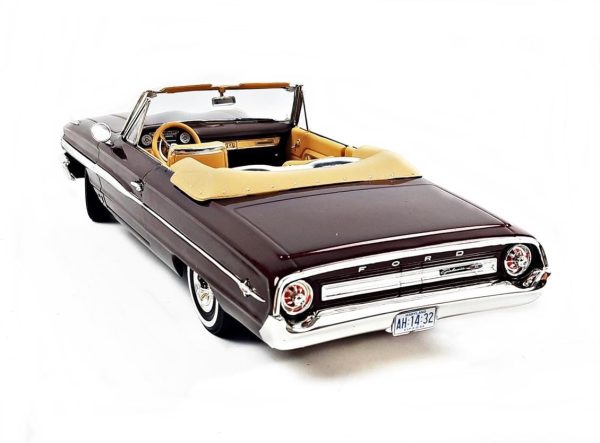 1/18 1964 Ford Galaxie 500 XL Open Convertible Bordo Diecast Araba, Sunstar 1432 - Görsel 4