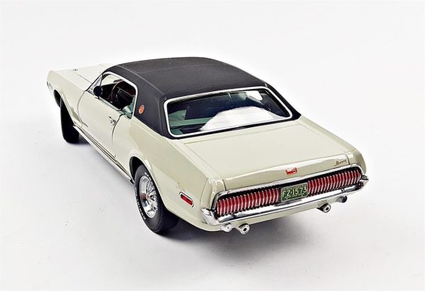 1/18 1968 Mercury Cougar XR7G Deniz Yeşili Diecast Araba, Sunstar 1573 - Görsel 4