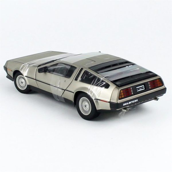 1/18 1981 De Lorean DMC 12 Coupe Krom Renk Diecast Araba, Sunstar 2701 - Görsel 3