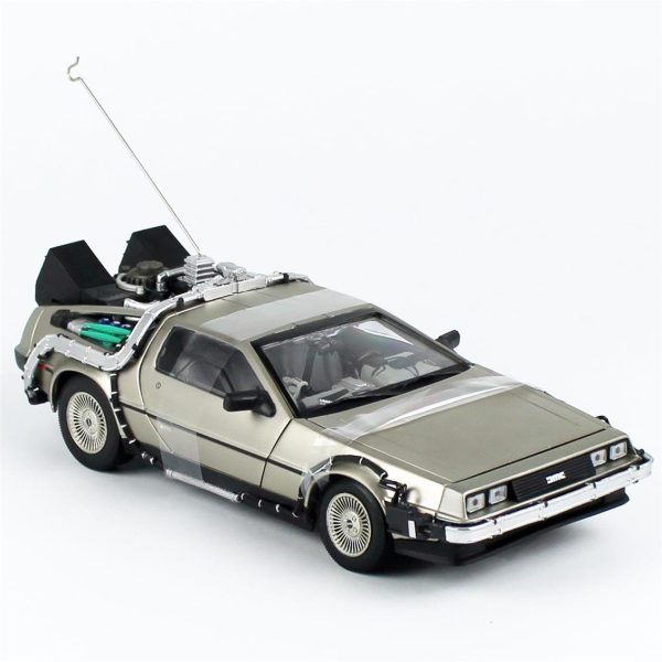 1/18 Delorean (Geleceğe Dönüş I) Krom Renk Diecast Araba, Sunstar 2711