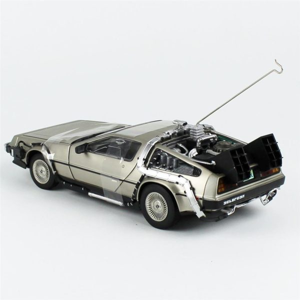 1/18 Delorean (Geleceğe Dönüş I) Krom Renk Diecast Araba, Sunstar 2711 - Görsel 3