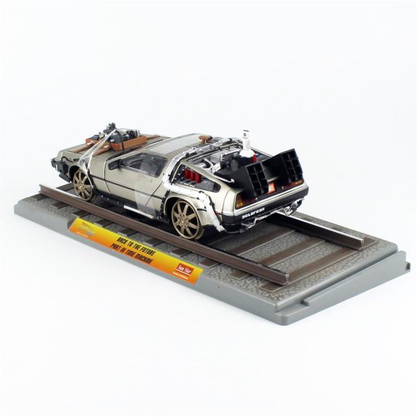 1/18 Delorean (Geleceğe Dönüş III- Demiryolu Versiyonu) Krom Renk Diecast Araba, Sunstar 2714 - Görsel 3