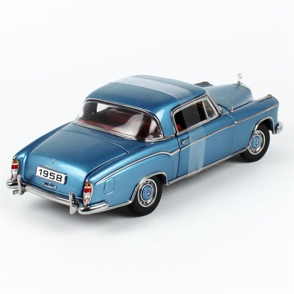 1/18 1958 Mercedes-Benz 220 SE Coupe Açık Mavi metalik Diecast Araba, Sunstar 3592 - Görsel 4
