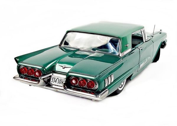 1/18 1960 Ford Thunderbird Hard Top Yeşil Diecast Araba, Sunstar 4309 - Görsel 3