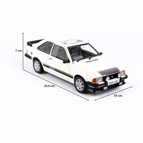 1/18 1984 Ford Escort RS1600i Diamond White (RHD) Diecast Ralli Araba Modeli, Sunstar 4997R - Görsel 5