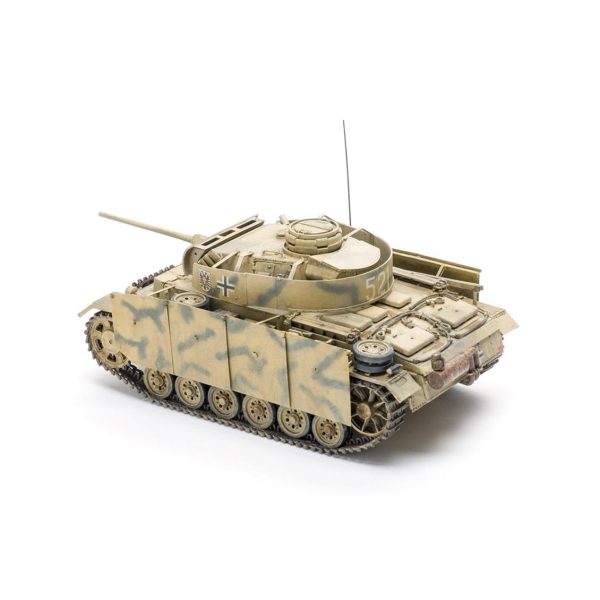 1/35 Alman Orta Tankı Schürzen Zırhlı Panzer III (Versiyon M) Maketi, Takom 8002 - Görsel 3