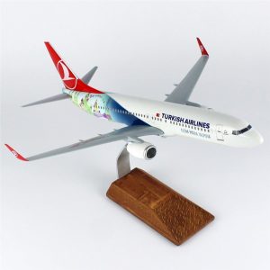 1/100 Barcelona B737-800 Yolcu Uçağı Modeli