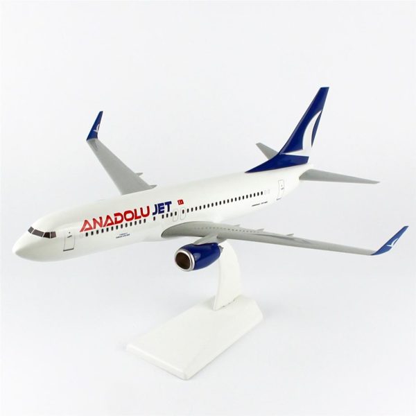 1/100 Anadolu Jet B737-800 Yolcu Uçağı Hazır Standlı Modeli - Görsel 2