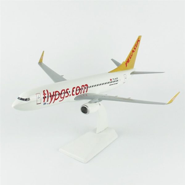 1/100 Pegasus A320 Yolcu Uçağı Hazır Standlı Modeli - Görsel 2