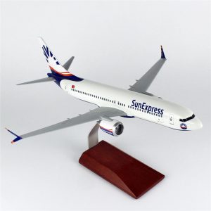1/100 Sun Express B737-800 Yolcu Uçağı Modeli