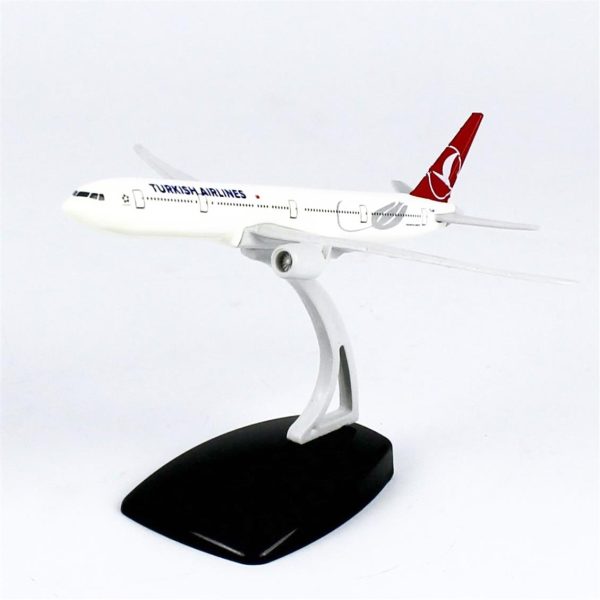 1/500 Lale Logolu Boeing B737-800 Yolcu Uçağı Modeli - Görsel 2