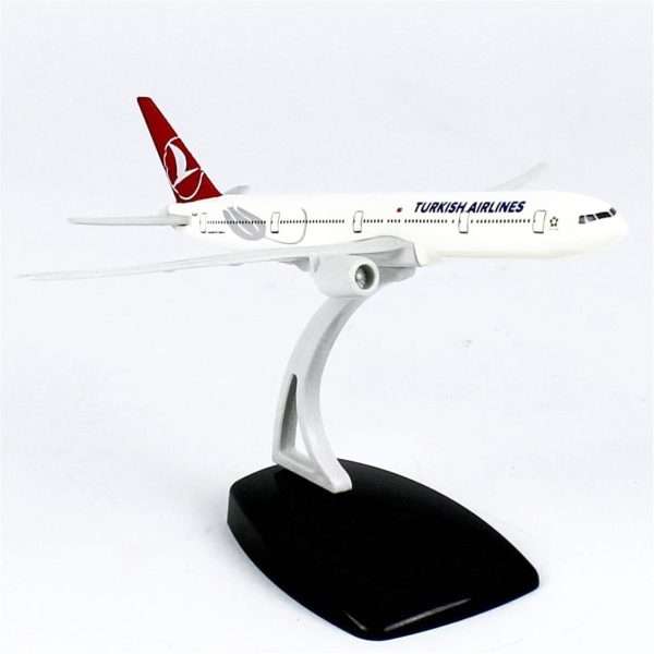 1/500 Lale Logolu Boeing B737-800 Yolcu Uçağı Modeli