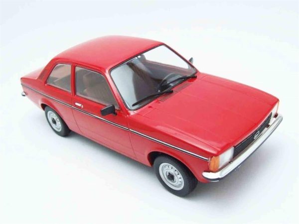 1/18 Opel Kadett C2 1977 4 Kapılı Altın Diecast Araba, Triple9 Collection 1800121 - Görsel 4