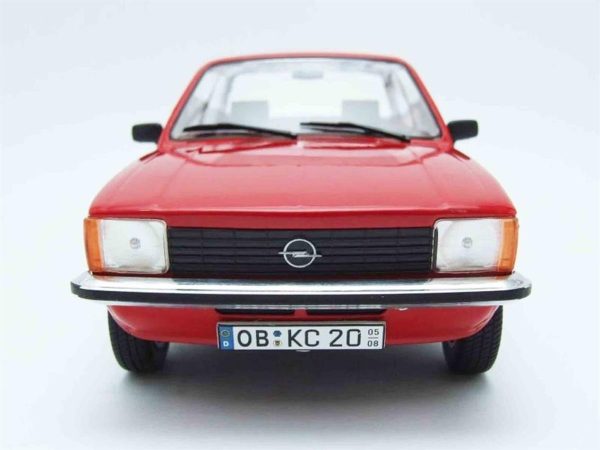 1/18 Opel Kadett C2 1977 4 Kapılı Altın Diecast Araba, Triple9 Collection 1800121 - Görsel 3