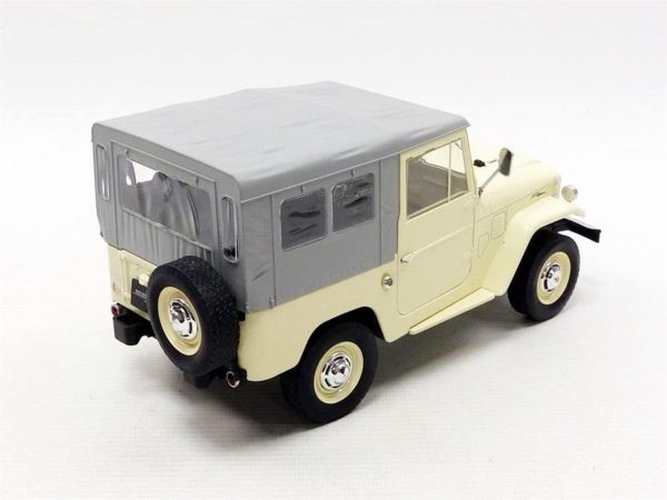 1/18 1967 Toyota Landcruiser FJ40 Bej Diecast Araba, Triple9 Collection 1800152 - Görsel 4